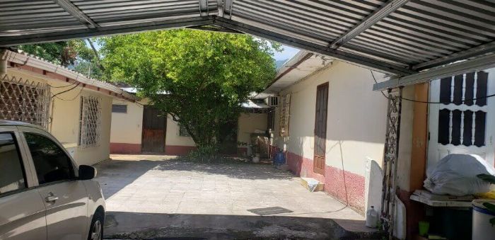 Casa-amplia-con-apartamentos-San-Pedro-Sula8-op (1)