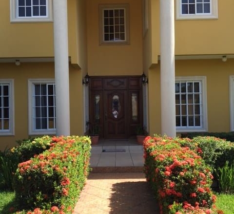 Casa-en-Venta-en-Jardines-Del-Valle4-op