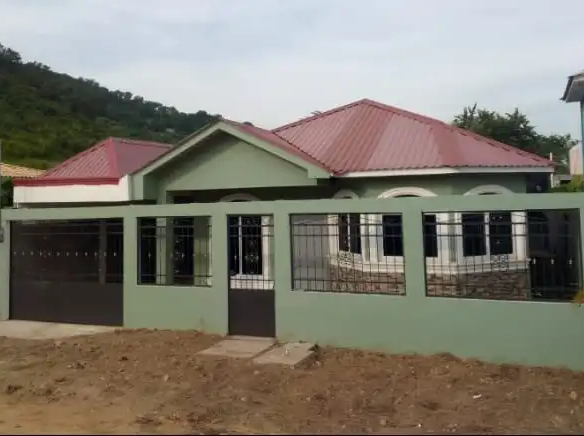 casa en venta miguel calvo fachada.