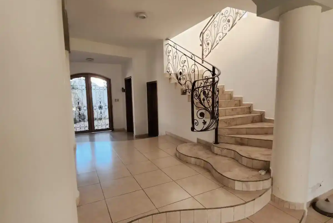 Escalera a segundo nivel
