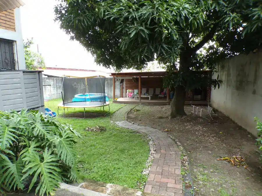 Area de barbacoa las mesetas sps