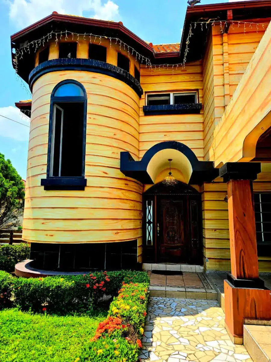 Entrada a la vivienda Entrada a la vivienda