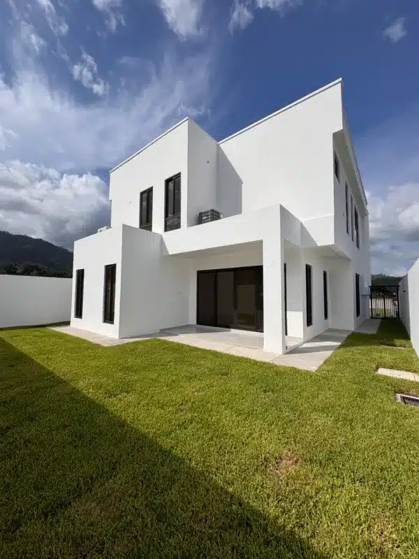 Patio trasero ciudad jaragua