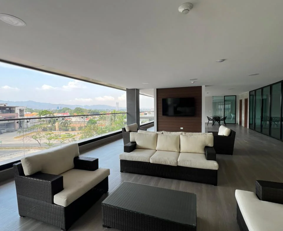 Apartamento en piso alto San Pedro Sula
