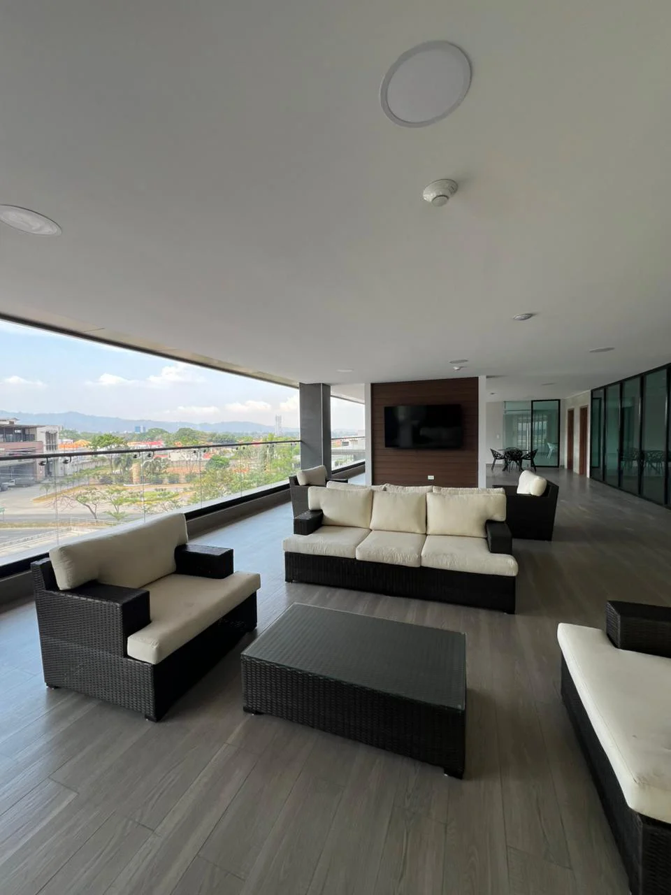 Apartamento en piso alto San Pedro Sula