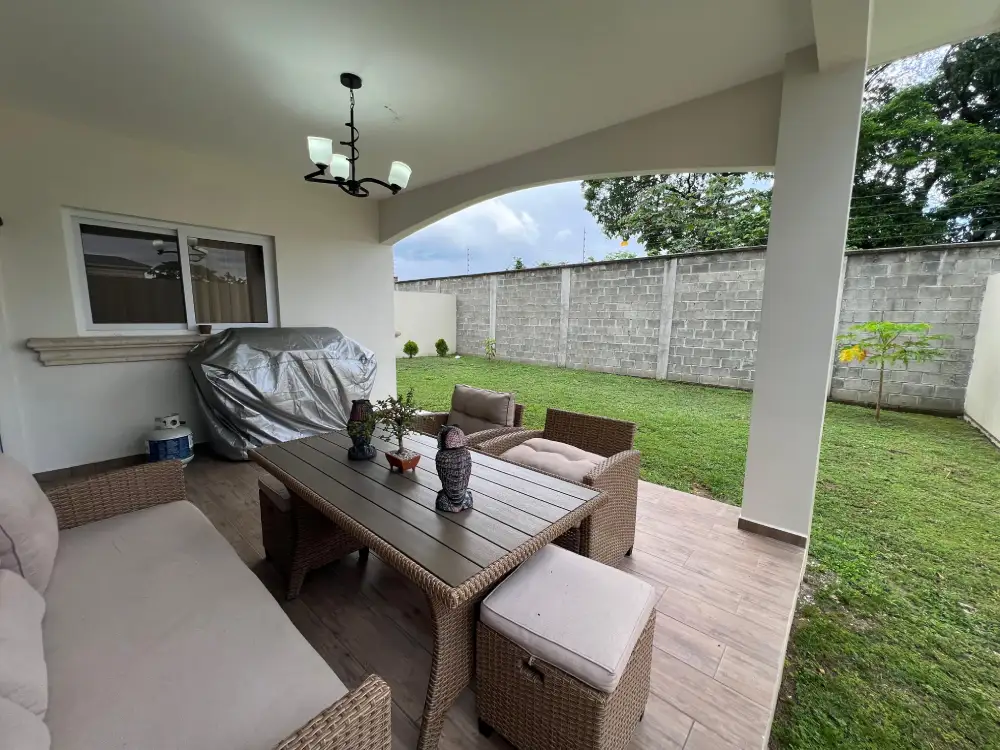 Casa con jardín Ciudad Maya San Pedro Sula