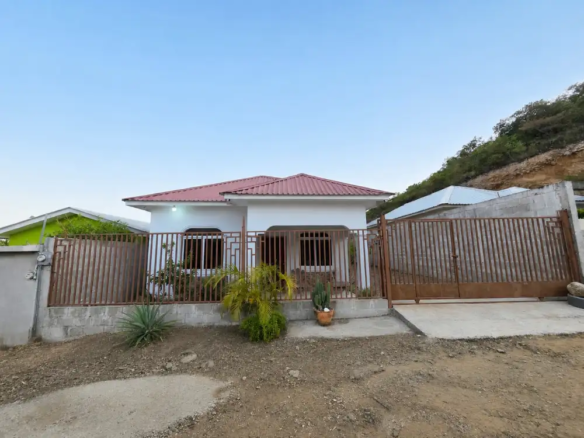 Casa con terreno amplio Villanueva