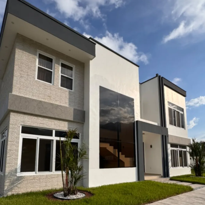 Casa de lujo en venta san pedro sula residencial jaragua