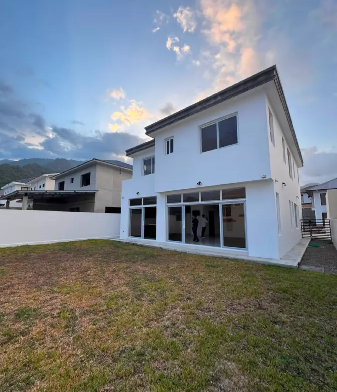 Casa en circuito cerrado San Pedro Sula