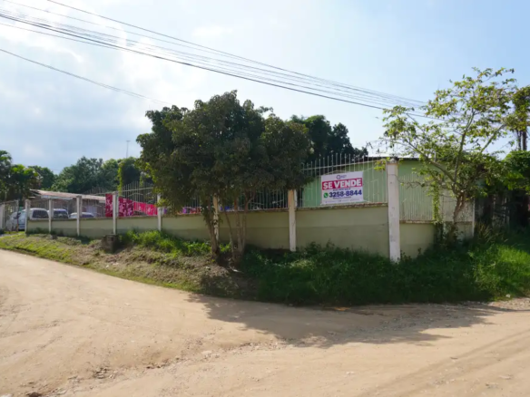Propiedad de esquina Villanueva
