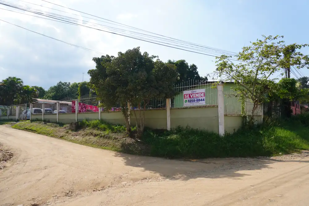 Propiedad de esquina Villanueva