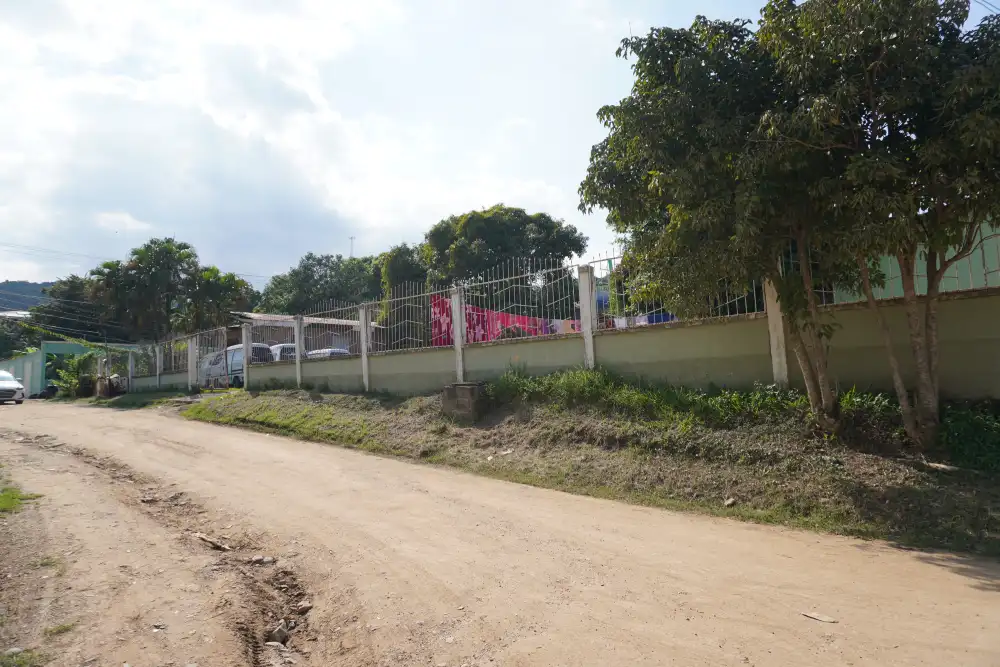 Terreno de 900 varas en Villanueva